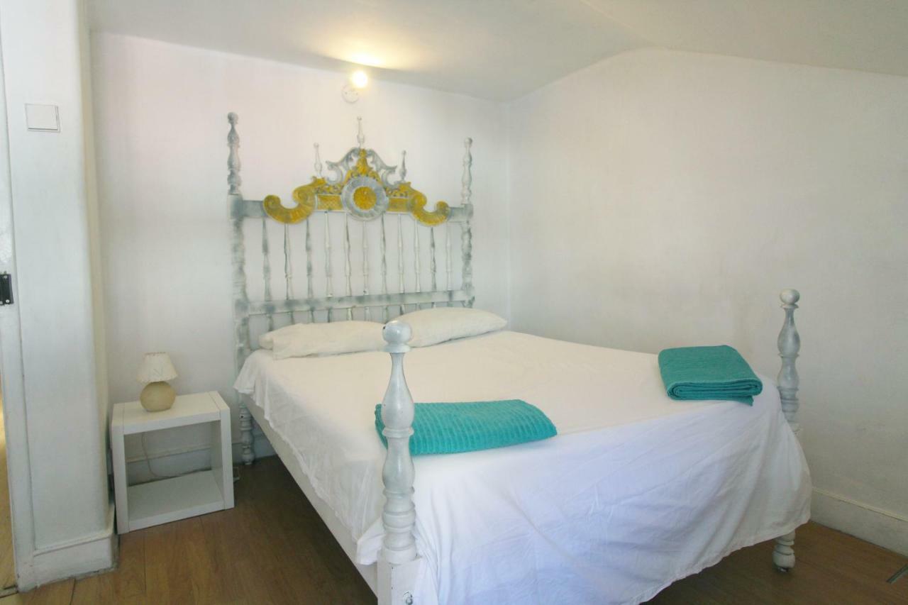 Room In Marechal Saldanha 3Rd Floor Lisboa Oda fotoğraf